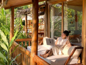 Toce House Tả van